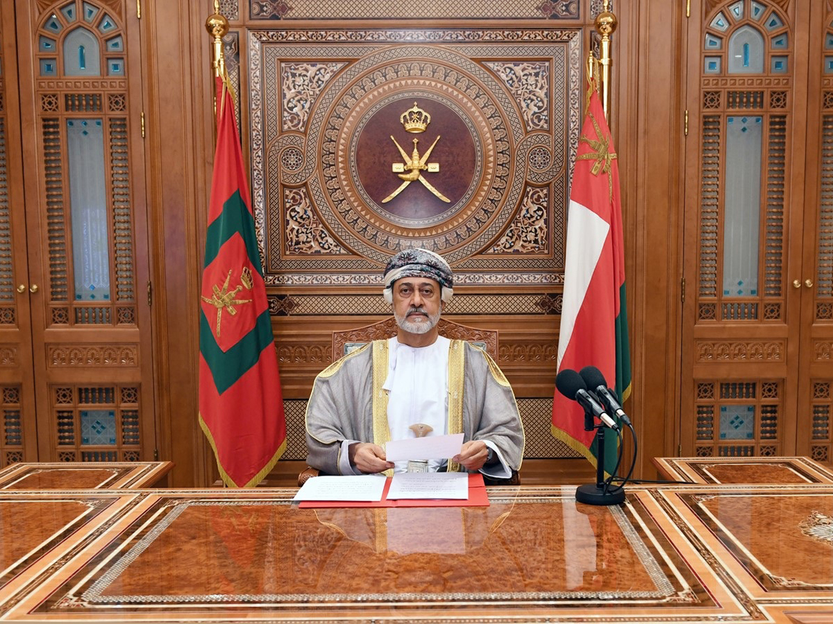 سلطان عمان وملك الأردن يبحثان التصعيد العسكري في المنطقة