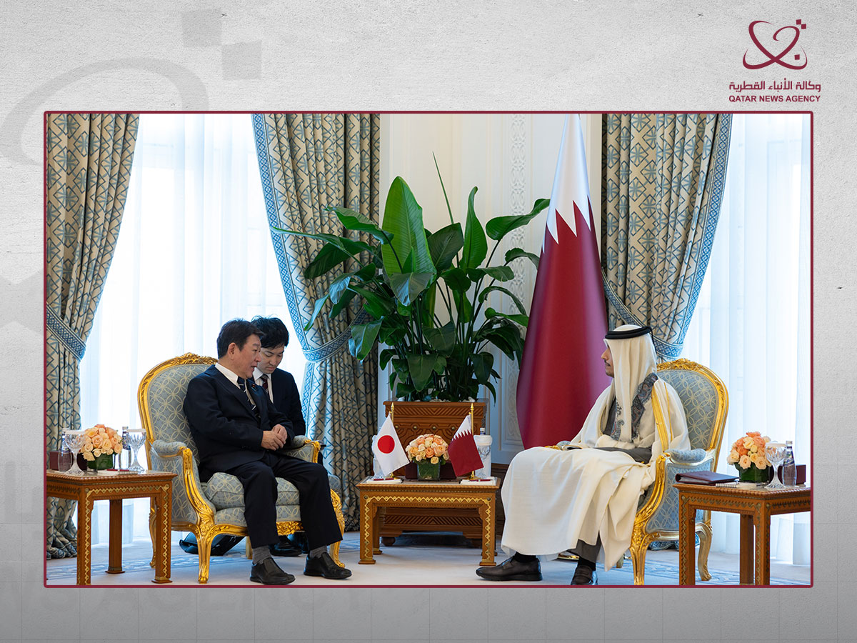 رئيس مجلس الوزراء وزير الخارجية يستقبل وزير خارجية اليابان