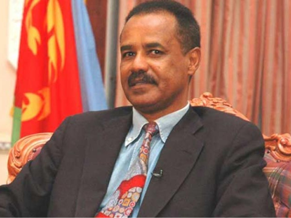 رئيس إريتريا يبحث مع نائب وزير الخارجية السعودي العلاقات بين البلدين والتطورات الإقليمية والدولية