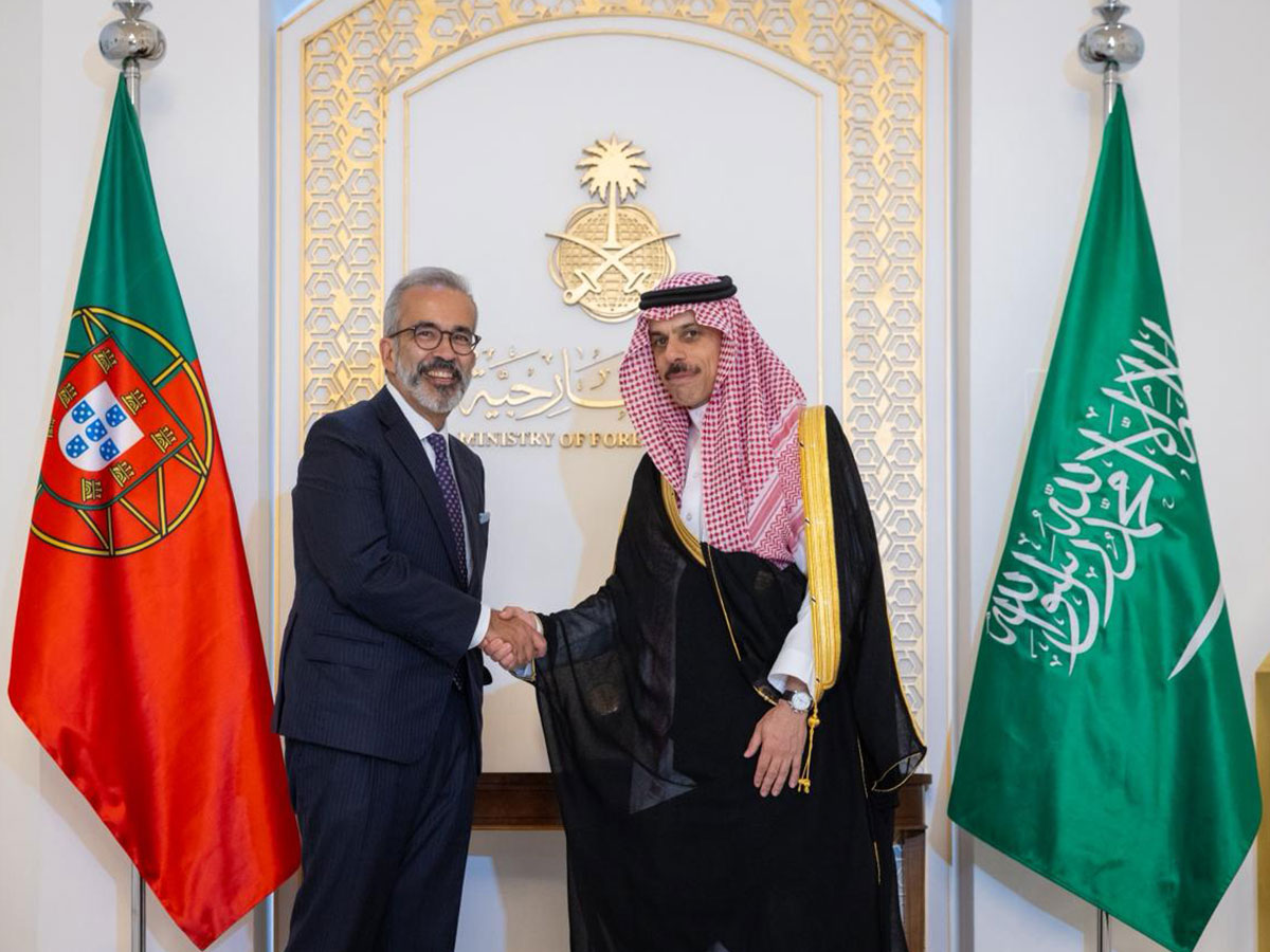 وزير الخارجية السعودي يبحث مع نظيره البرتغالي تعزيز التعاون الثنائي
