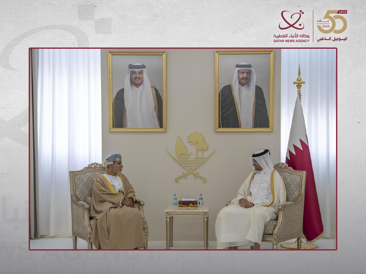 وزير العدل ووزير الدولة لشؤون مجلس الوزراء يلتقي الأمين العام لمجلس الوزراء العماني