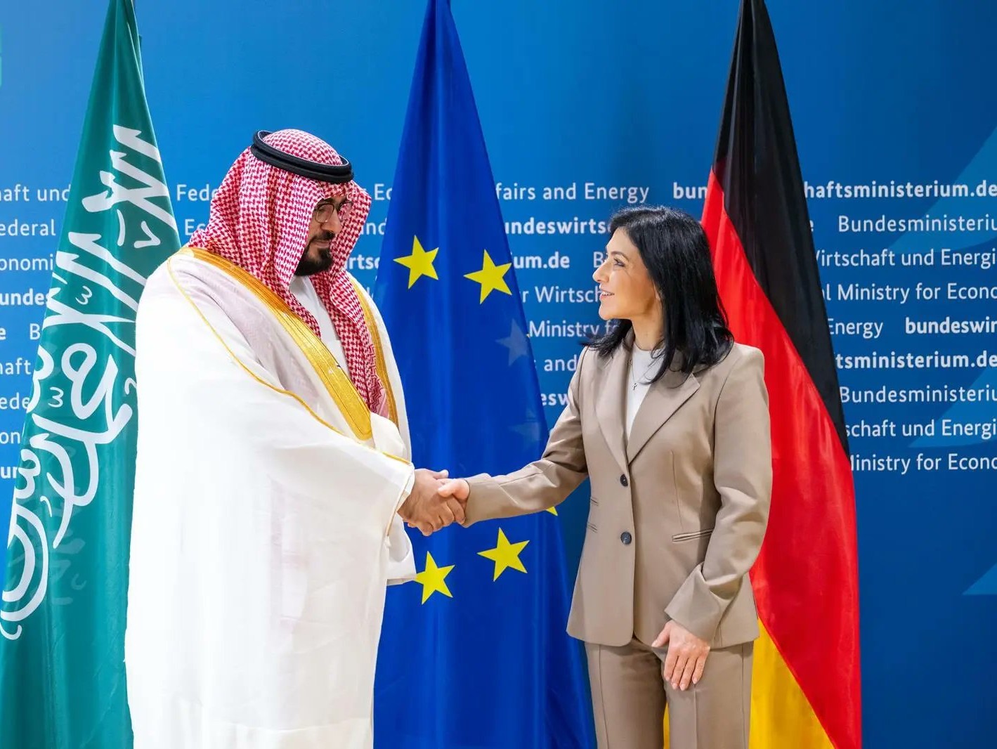 السعودية وألمانيا تبحثان التعاون الاقتصادي والتطورات العالمية المشتركة