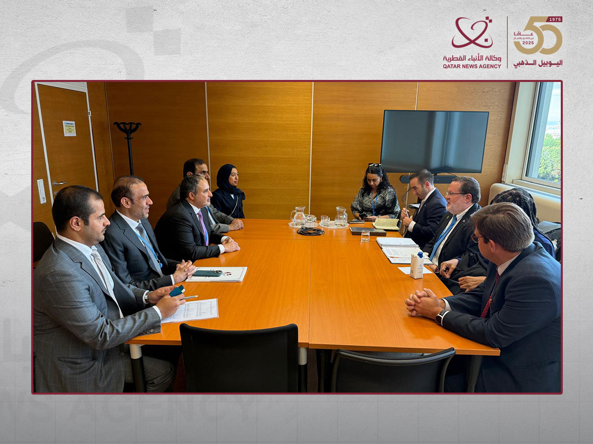 وزير البيئة والتغير المناخي يجتمع مع عدد من المسؤولين الدوليين