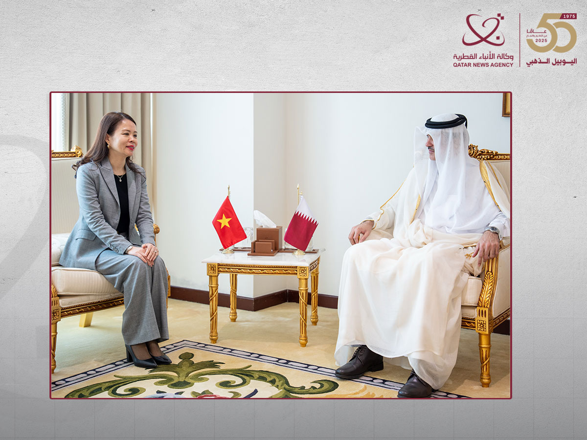 Minister of State for Foreign Trade Affairs Meets Deputy Foreign Minister of Vietnam