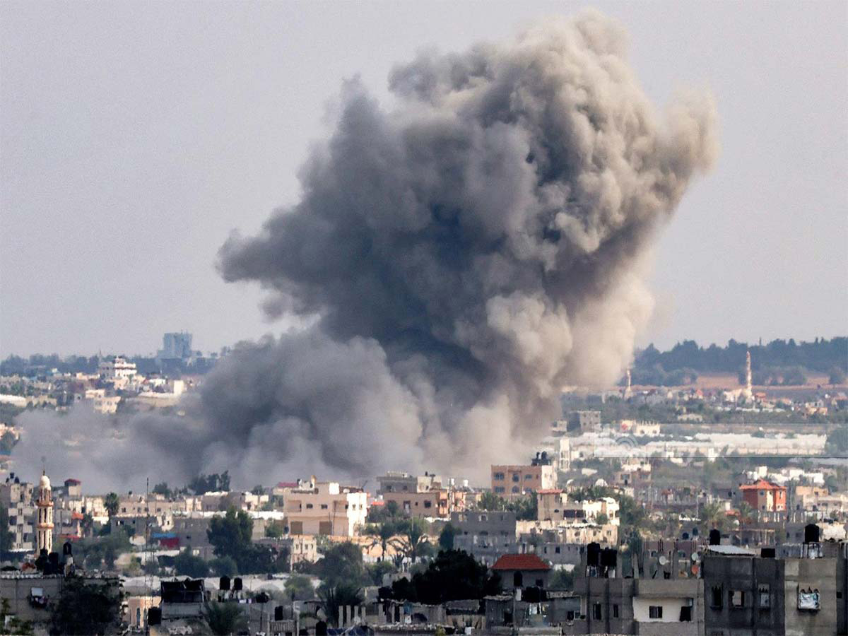 استشهاد 5 فلسطينيين في غارات وقصف لجيش الاحتلال على مناطق متفرقة في قطاع غزة