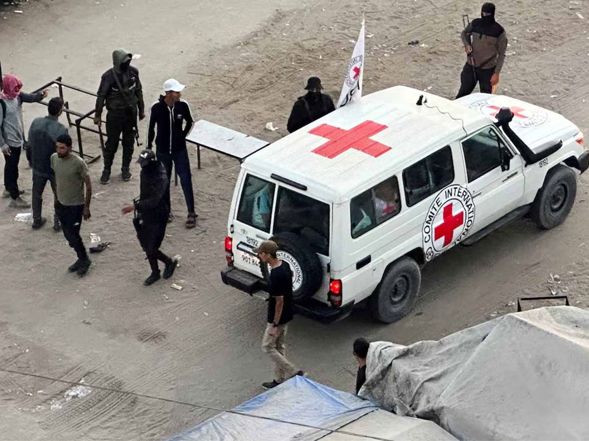 بدء عملية تبادل الأسرى في إطار المرحلة الأولى من اتفاق وقف إطلاق النار في غزة