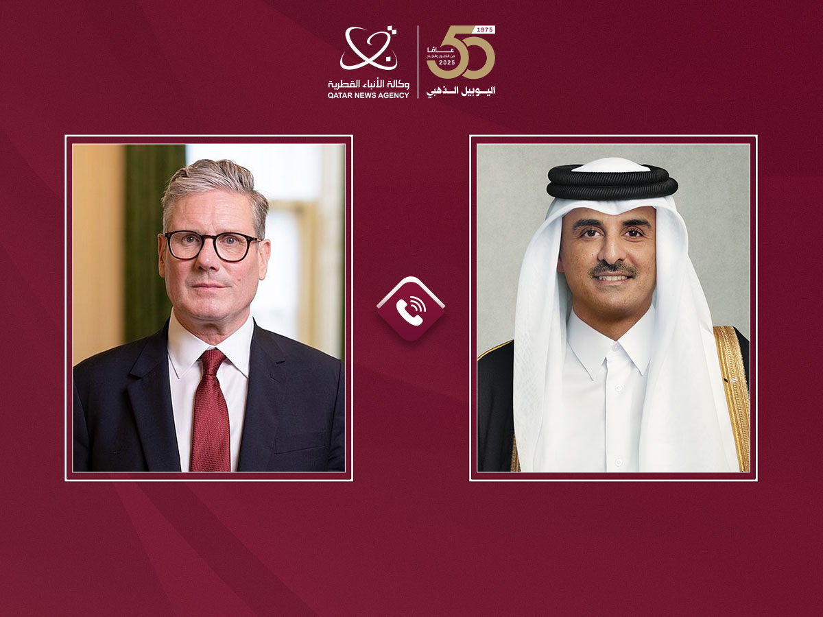 سمو الأمير يتلقى اتصالا هاتفيا من رئيس الوزراء البريطاني