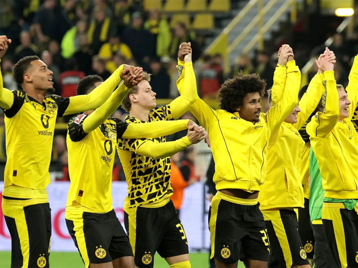 الدوري الألماني.. بوروسيا دورتموند يفوز على فولفسبورغ ويقفز للمركز الثاني