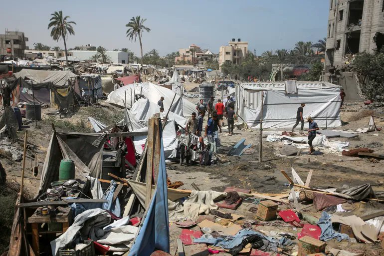 استشهاد 15 فلسطينيا في قصف الاحتلال الإسرائيلي لخيام نازحين في غزة