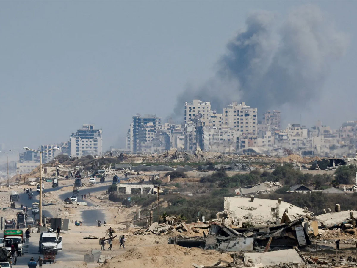 Israeli Airstrike Kills Eight Palestinian Police Officers in Central Gaza