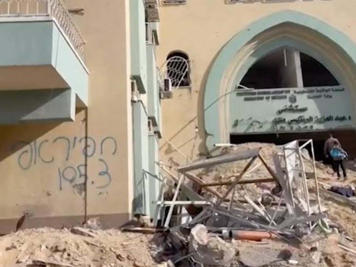 وزارة الصحة الفلسطينية تعلن خروج مستشفيي "الرنتيسي للأطفال" و"العيون" في غزة عن الخدمة