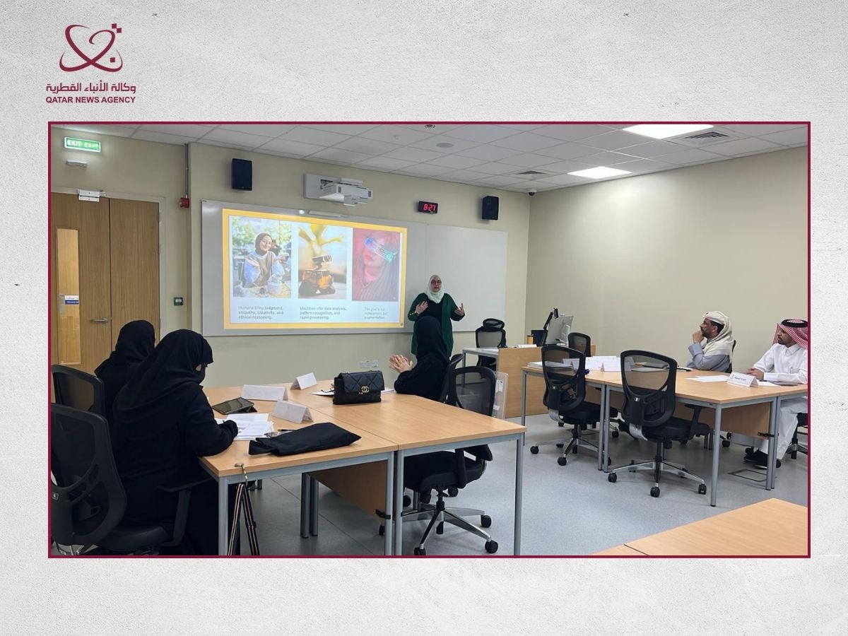 Die Universität von Doha für Wissenschaft und Technologie bietet ein spezielles Programm für katarische Lehrkräfte an