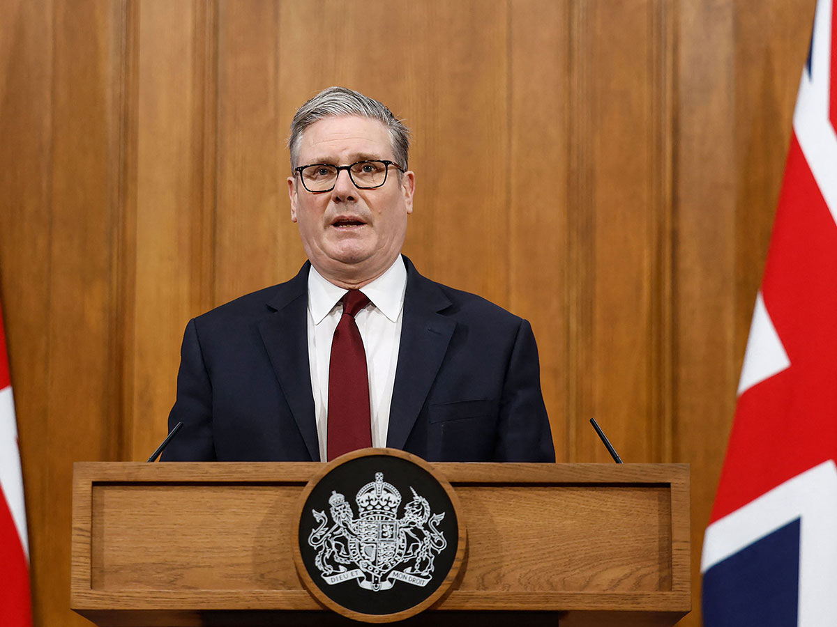 UK Plans Multinational Effort to Reopen Strait of Hormuz Without NATO Involvement