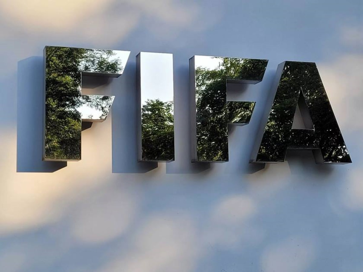فيفا: الأندية أنفقت 9.76 مليار دولار لاستقطاب لاعبين في سوق الانتقالات الصيفية