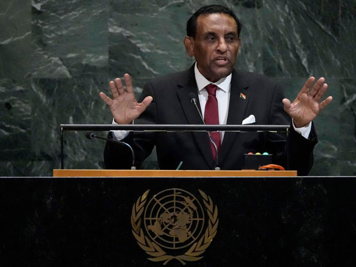 رئيس الوزراء السوداني يؤكد التزام بلاده بخارطة طريق لتحقيق السلام الدائم