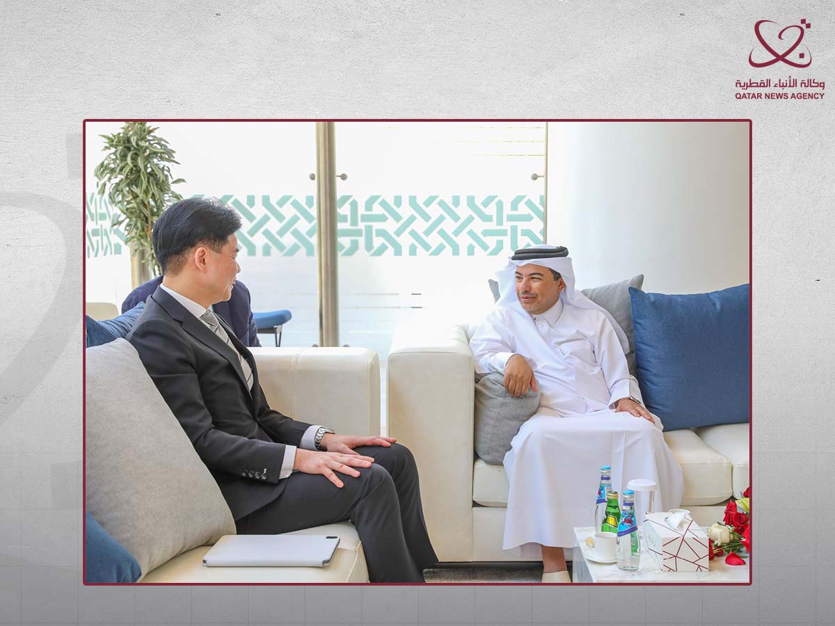 President of Investment and Trade Court Meets Delegation from Law Society of Hong Kong
