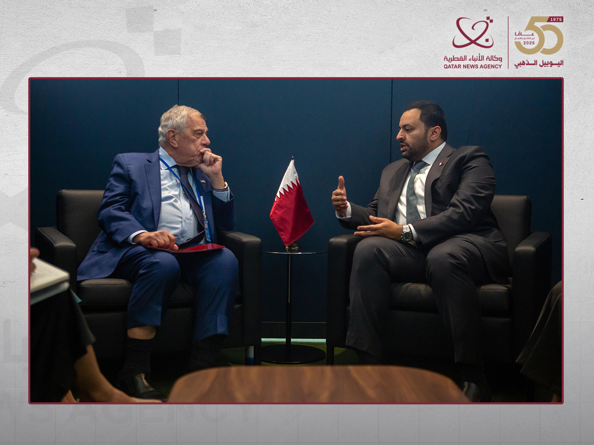 وزير الدولة بوزارة الخارجية يجتمع مع عدد من المسؤولين