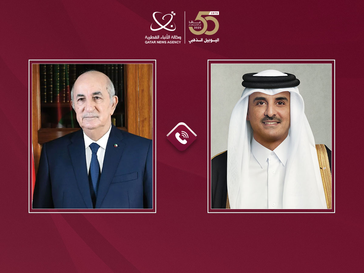 سمو الأمير يستعرض هاتفيا مع الرئيس الجزائري العلاقات الثنائية وسبل تعزيزها