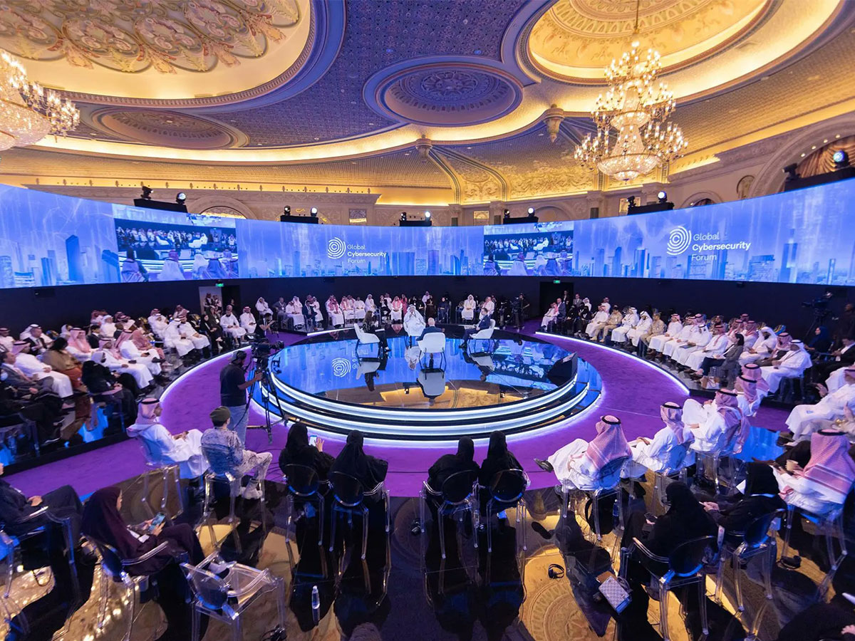 إطلاق مبادرة عالمية لبناء القدرات خلال افتتاح المنتدى الدولي الخامس للأمن السيبراني بالسعودية
