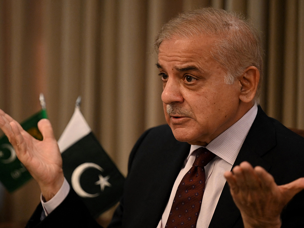 رئيس وزراء باكستان: انخفاض التضخم لـ4.5% وزيادة احتياطيات النقد الأجنبي
