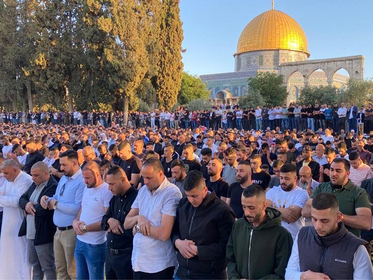 40 ألف فلسطيني يؤدون صلاة الجمعة بالمسجد الأقصى المبارك