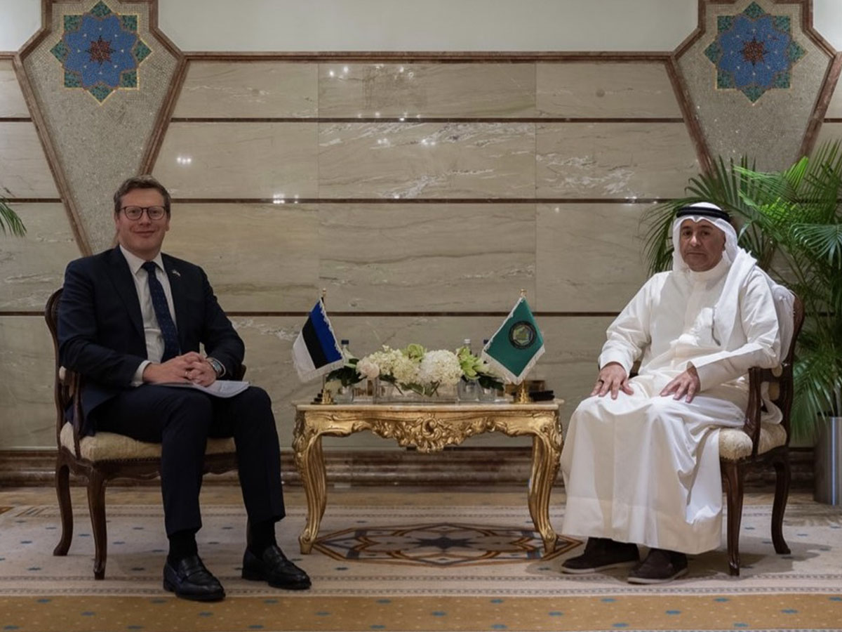 الأمين العام لمجلس التعاون يبحث مع نائب وزير الخارجية في إستونيا المستجدات الإقليمية والدولية