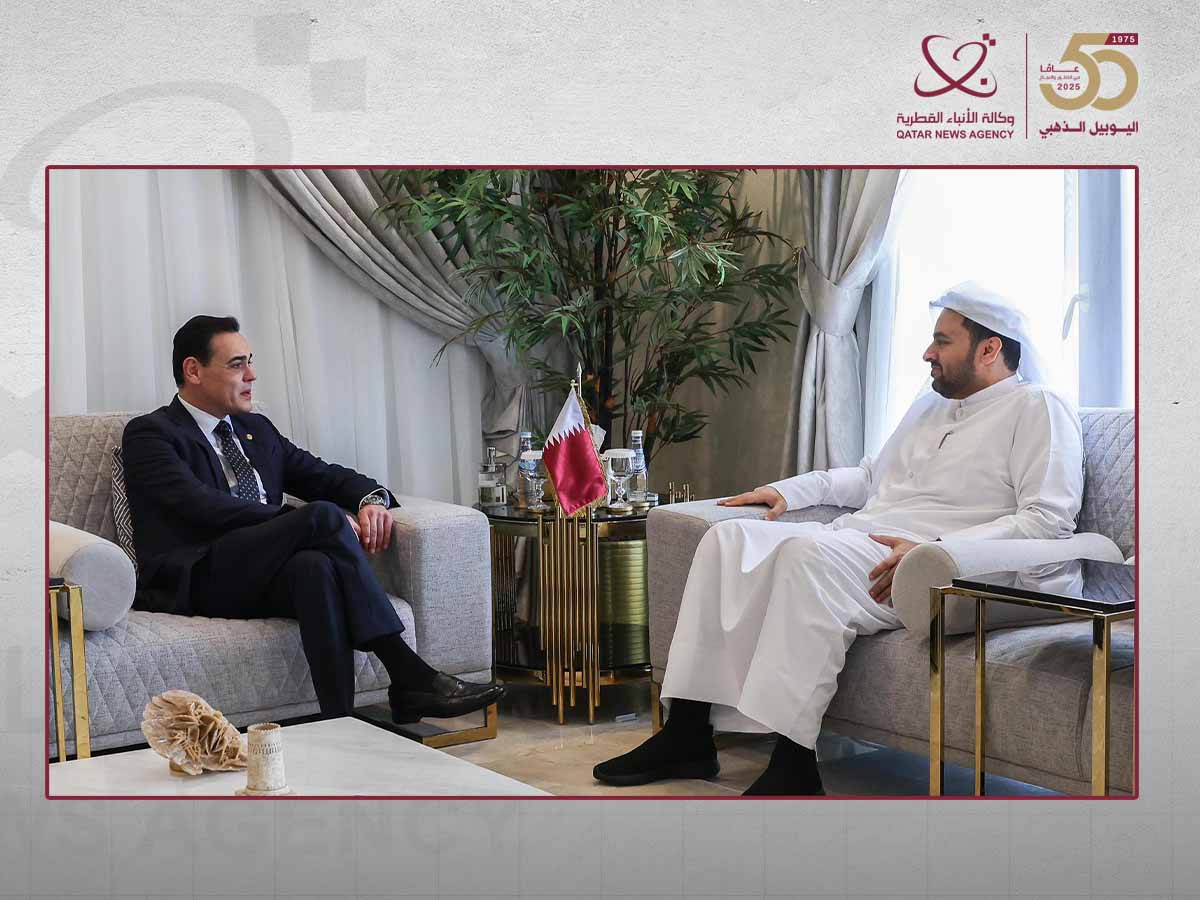 وزير الدولة بوزارة الخارجية يجتمع مع وزير العلاقات الخارجية في جمهورية الباراغواي