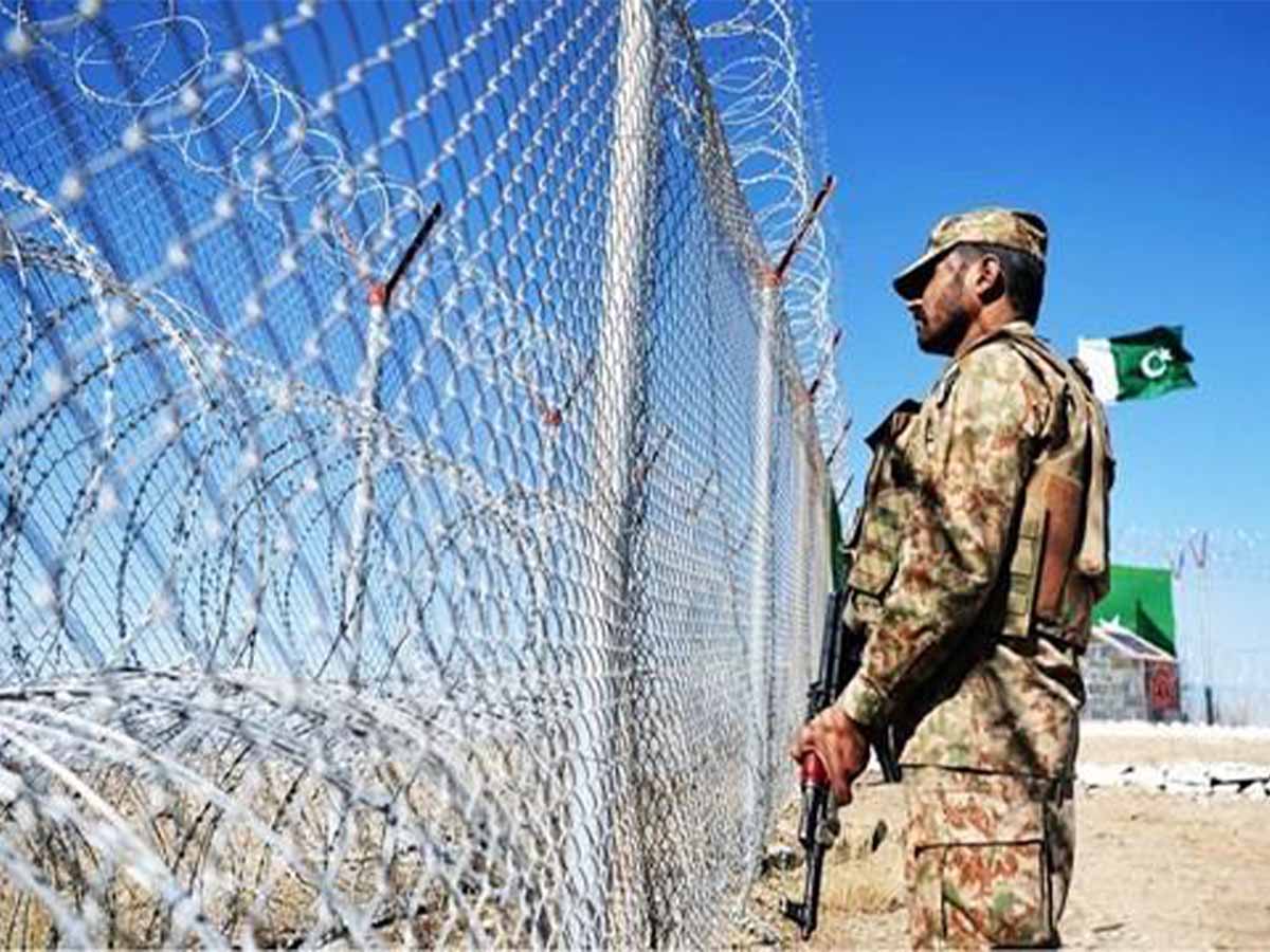 مقتل 11 شخصا جراء تفجير تنظيم "داعش" قنبلة جنوب غرب باكستان