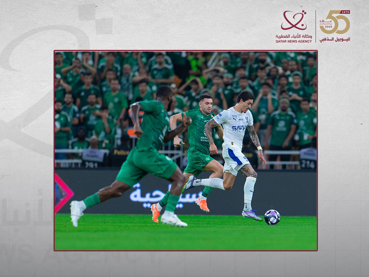 الدوري السعودي .. الأهلي يتعادل مع الهلال 3 - 3 في قمة مباريات الجولة الثالثة
