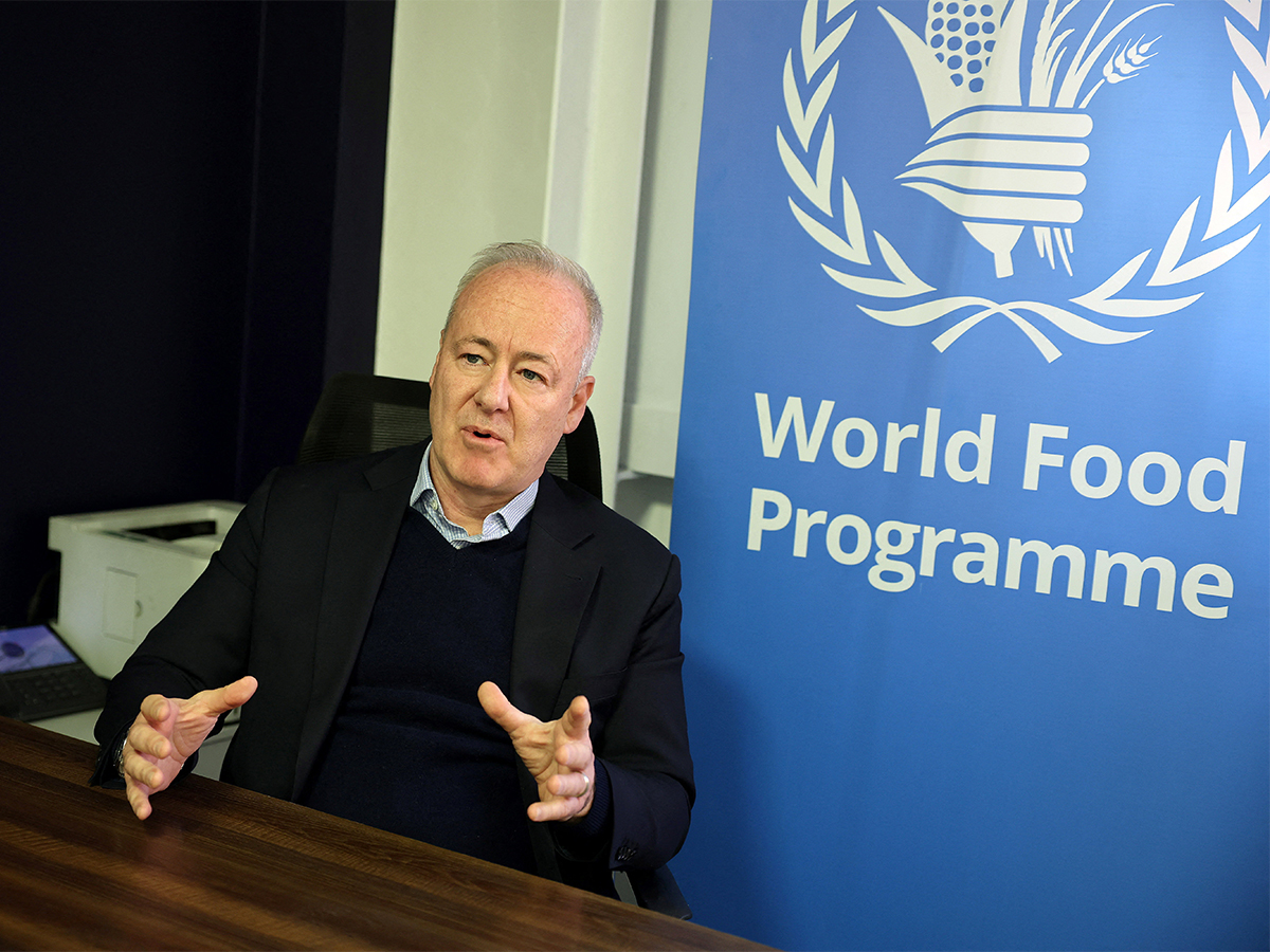 برنامج الأغذية العالمي يحذر من أزمة جوع كارثية تهدد ملايين الأطفال في أفغانستان