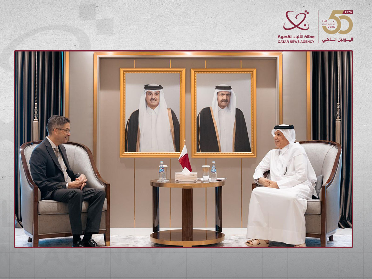 وزير الدولة للشؤون الخارجية يجتمع مع السفير الألماني