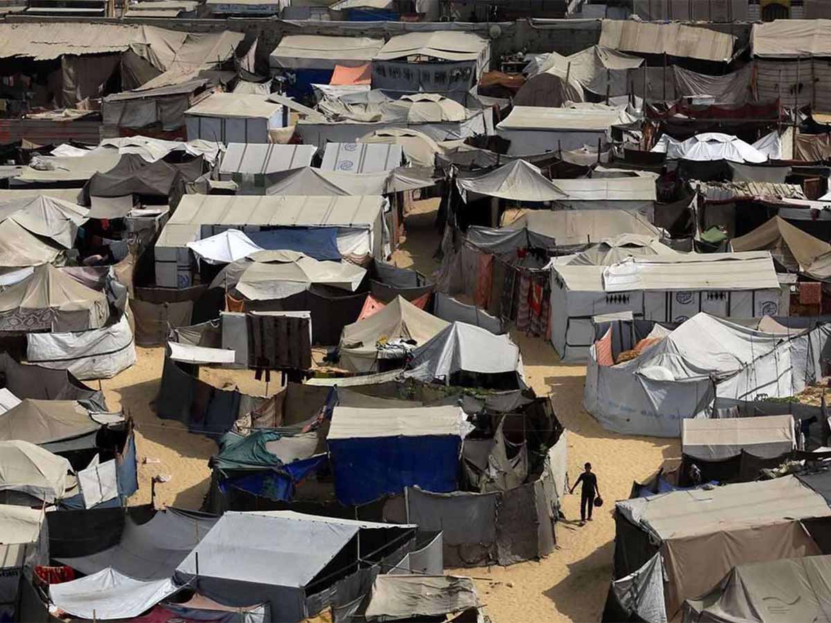 مرصد حقوقي: جيش الاحتلال يستدرج الفلسطينيين لقتلهم بالمنطقة الإنسانية المزعومة في غزة