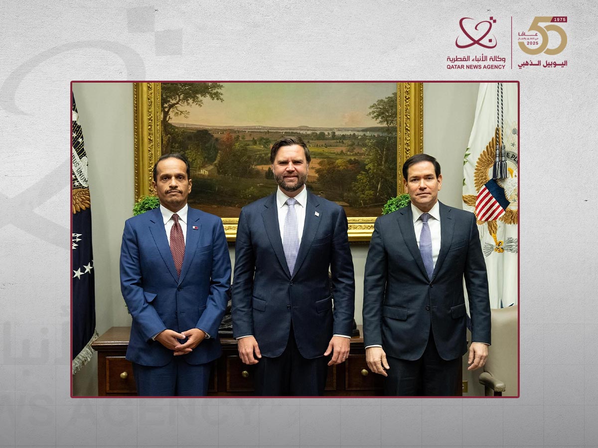 رئيس مجلس الوزراء وزير الخارجية يجتمع مع نائب الرئيس ووزير الخارجية الأمريكيين