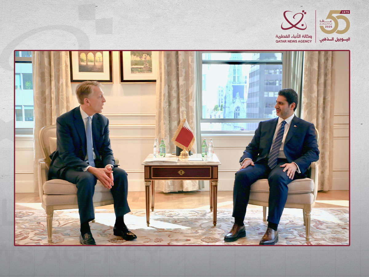 محافظ مصرف قطر المركزي يجتمع مع الرئيس التنفيذي لشركة بروكفيلد لإدارة الأصول