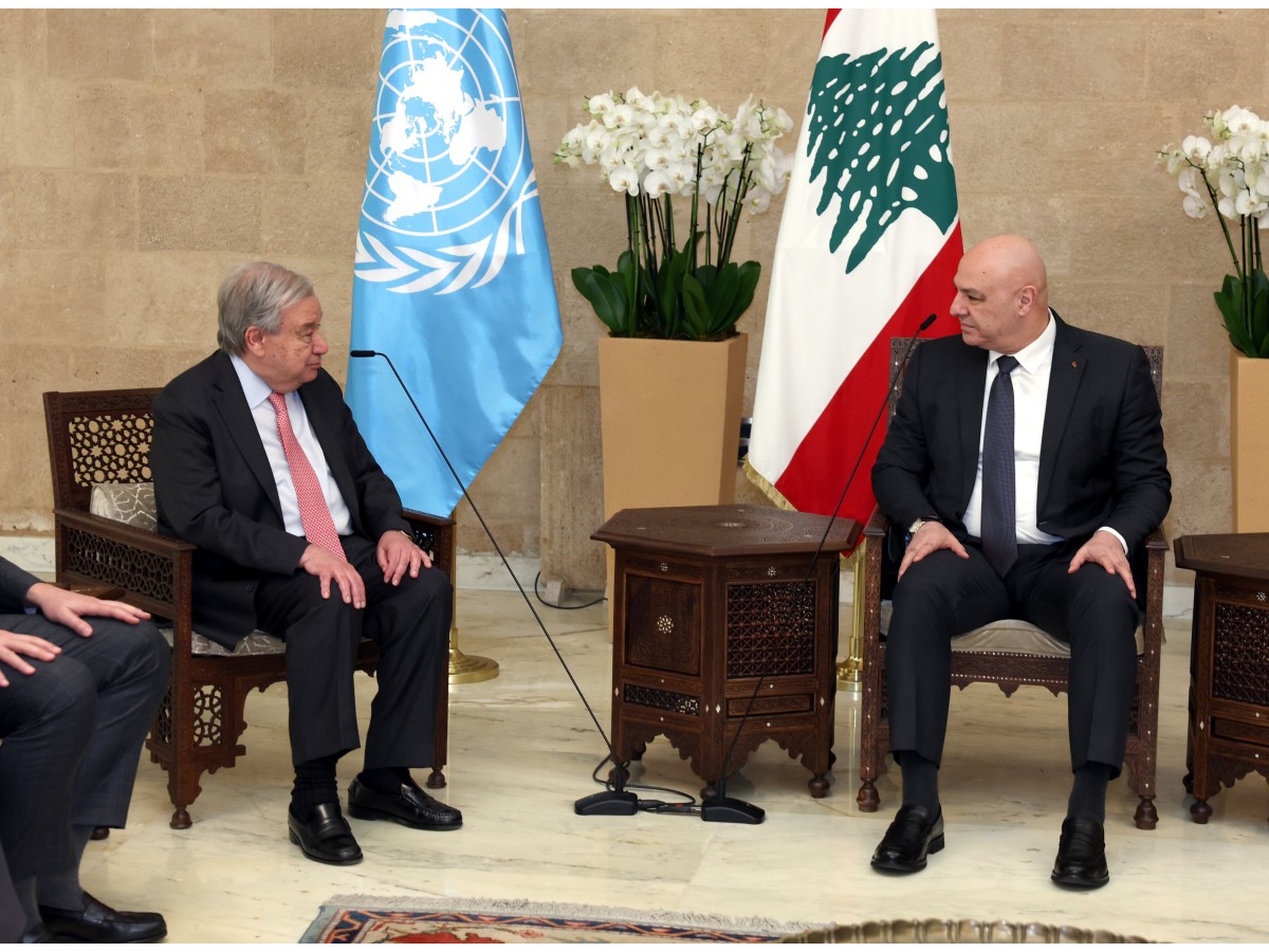 Lebanese President Meets UN Chief to Urge Halt to Israeli Strikes Amid Displacement Crisis