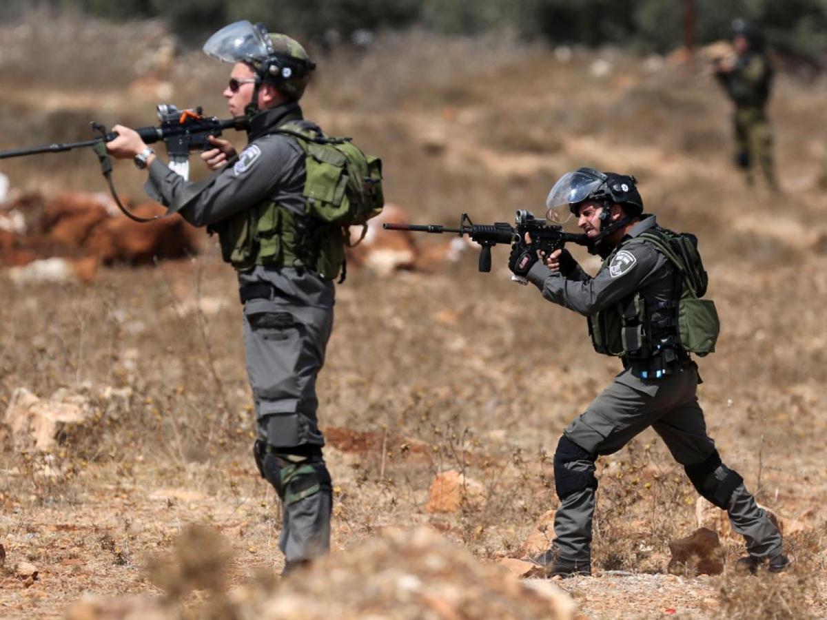 إصابة شاب فلسطيني برصاص الاحتلال الإسرائيلي جنوب الضفة الغربية