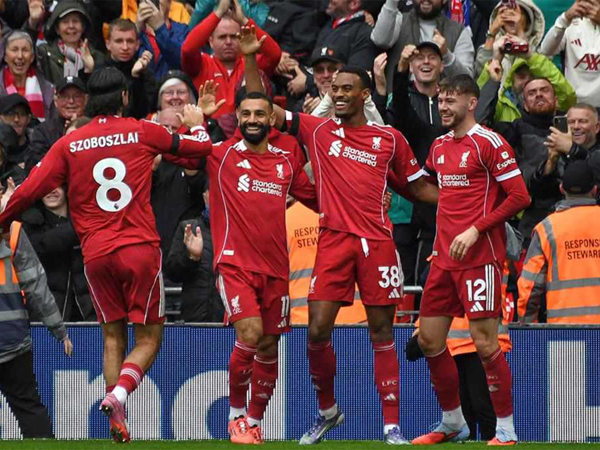 الدوري الإنجليزي.. ليفربول يفوز على إيفرتون ويعزز صدارته
