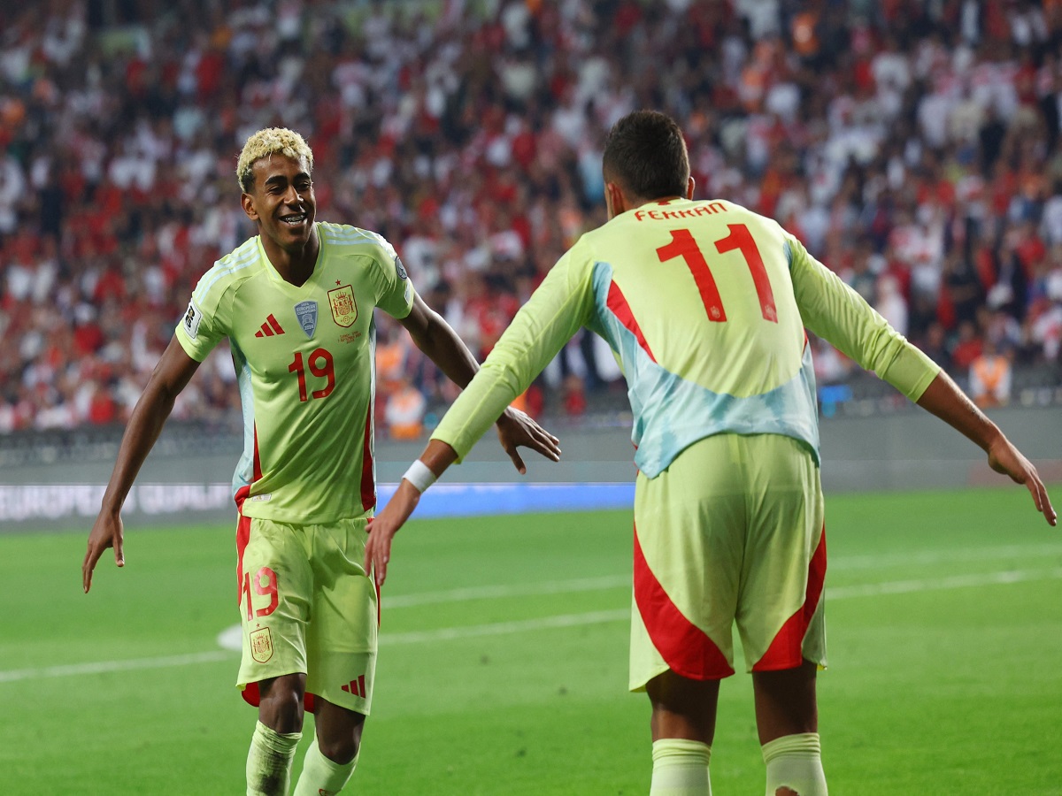 عاصفة أهداف أوروبية تهزّ تصفيات كأس العالم 2026!