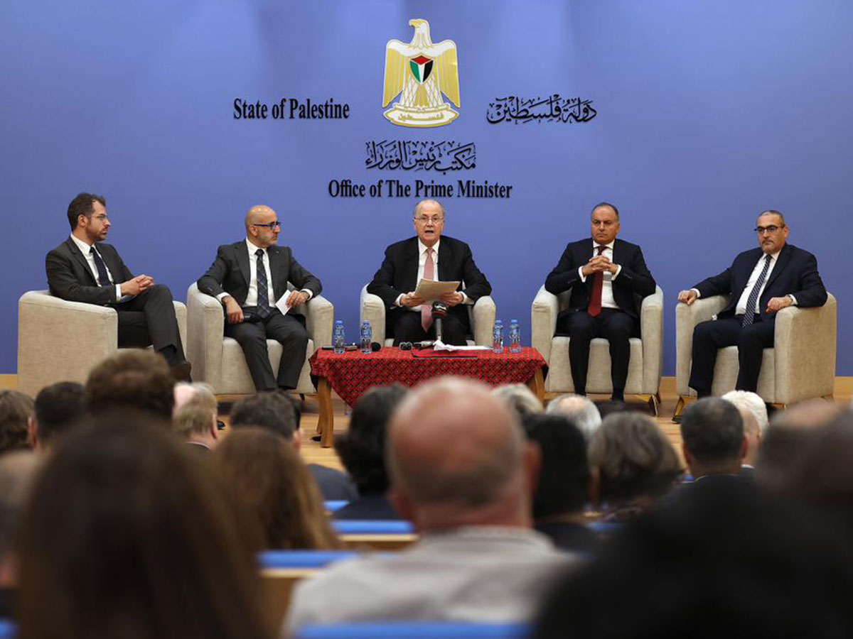 رئيس الوزراء الفلسطيني: عملية إعادة إعمار غزة تحتاج 67 مليار دولار حسب التقديرات الدولية