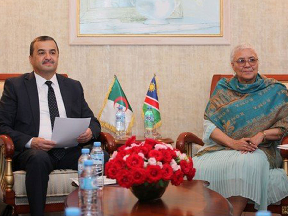 الجزائر وناميبيا تبحثان التعاون الثنائي في مجالي الطاقة والمحروقات